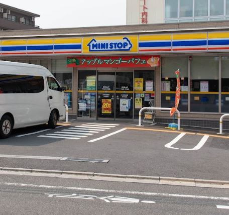 コンビニ　ミニストップ下丸子１丁目店（コンビニ）まで435m
