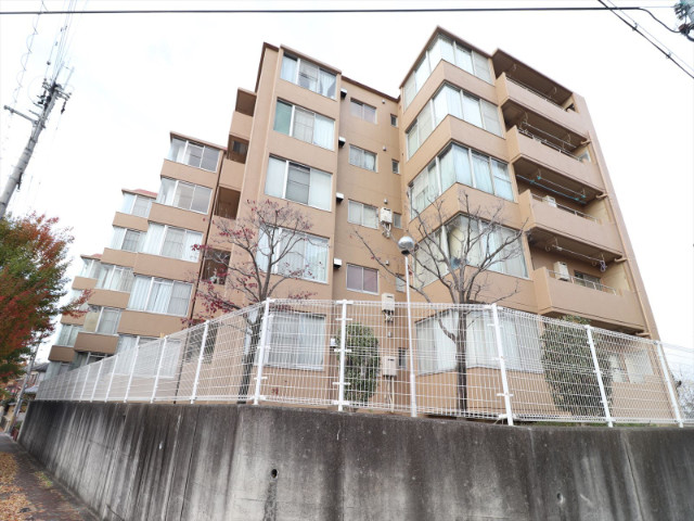 建物外観　日当たり良好