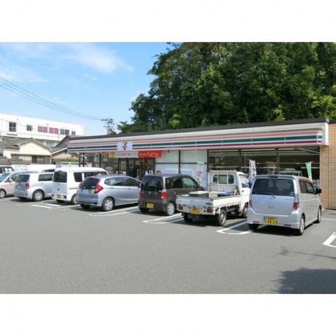 コンビニ　セブンイレブン（コンビニ）まで400m