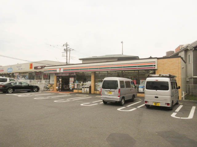 コンビニ　セブンイレブン横浜瀬谷二ツ橋店（コンビニ）まで235m