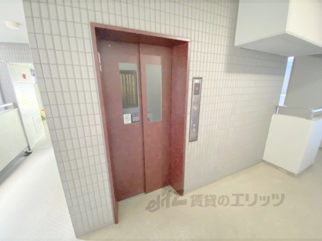 その他　エレベーター