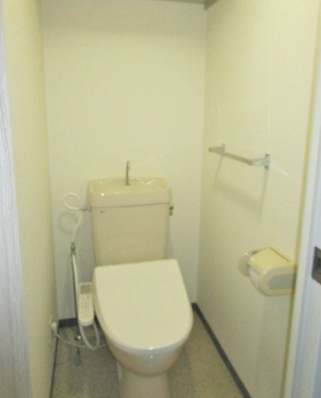 トイレ　別部屋写真