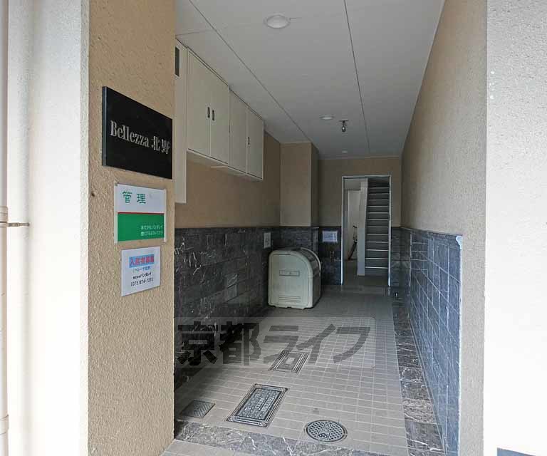その他共有部分　建物入口です。