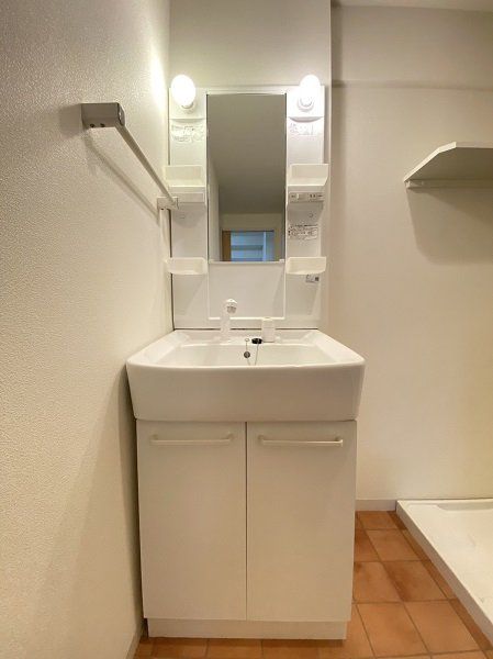 洗面設備　※代表タイプの写真のため実際と異なる場合がございます