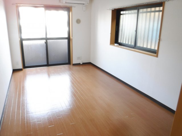 居室・リビング　他のお部屋の参考写真となります。