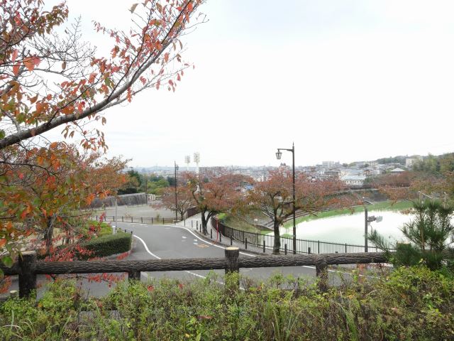 公園　城山公園（公園）まで930m