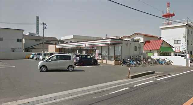 コンビニ　セブンイレブン（コンビニ）まで360m