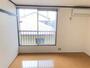 居室・リビング　家具を配置しやすいお部屋です