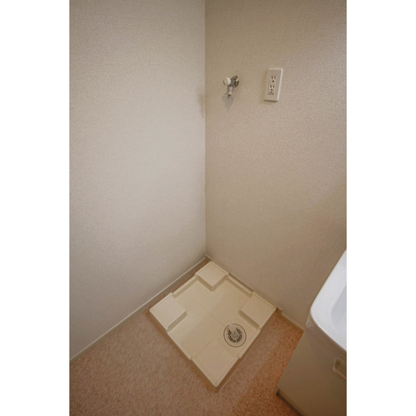 その他　同じ建物の別のお部屋