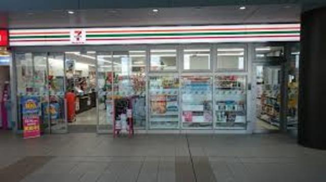 コンビニ　セブンイレブンハートインJR和泉府中駅改札口店（コンビニ）まで1008m