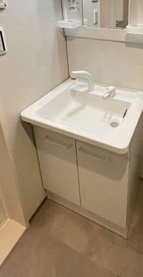 洗面設備　同仕様