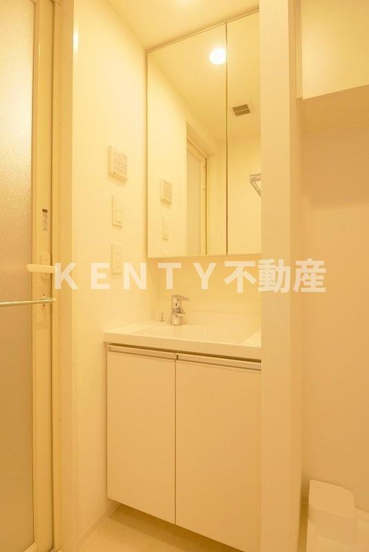 洗面設備　使いやすい洗面所です