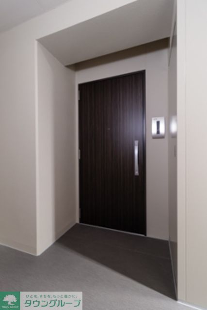 玄関　※写真は同タイプ住戸です。