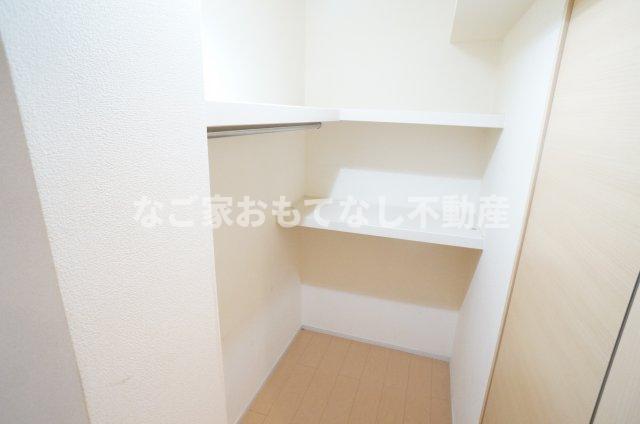 収納　同型タイプ