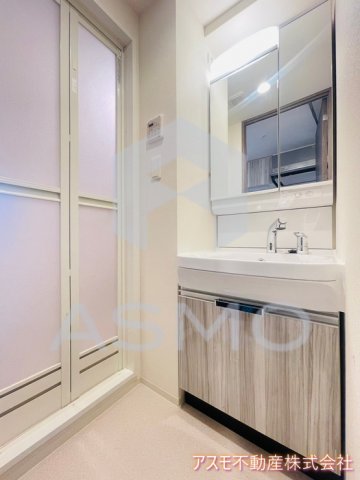 洗面設備　同マンション別部屋参考写真