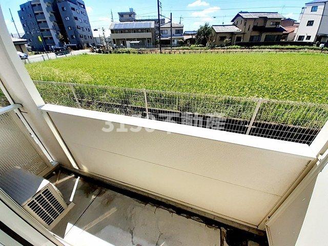 バルコニー　落ち着いた時間を過ごせるバルコニーです