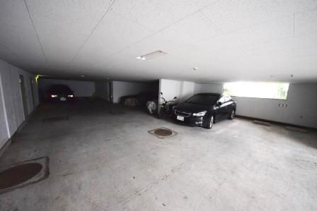 駐車場　★広いリビングは使いやすく人気の間取りタイプです★