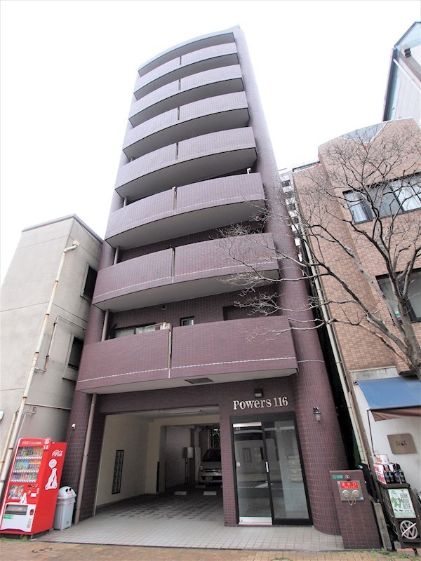 建物外観　人気★室町エリアの1DK.