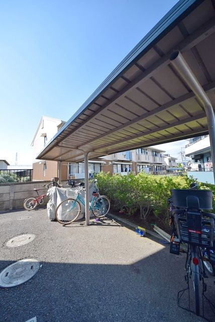 その他共有部分　屋根付きの駐輪場