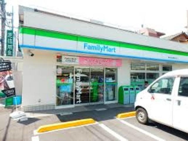 コンビニ　ファミリーマート鵜の木多摩堤通り店（コンビニ）まで292m