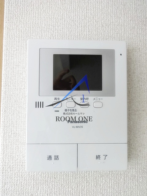 セキュリティ　モニター付きインターホンです。