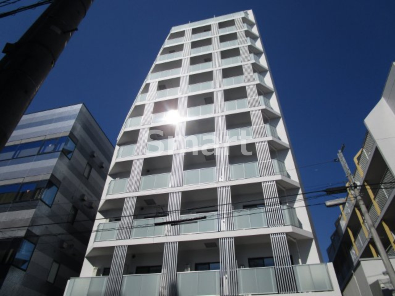建物外観　ジオエント中野は重厚感のある新築マンションです