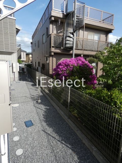 バルコニー　洗濯物が干しやすいです。