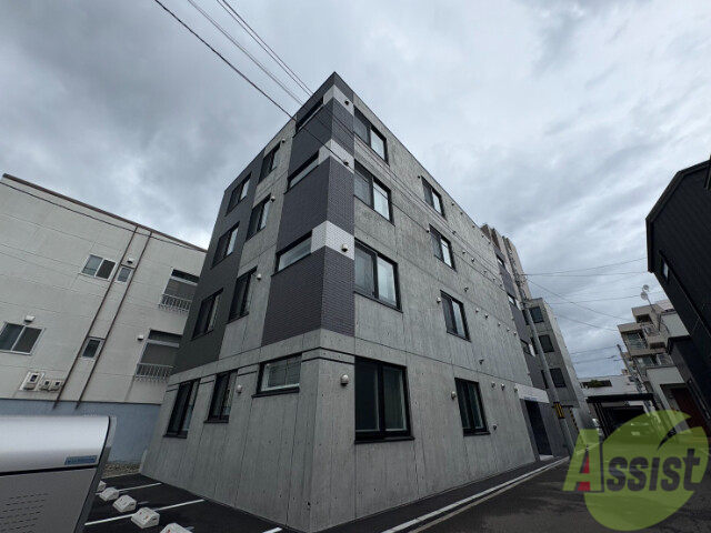 建物外観　中央区南１３条「ガルボ中島公園」