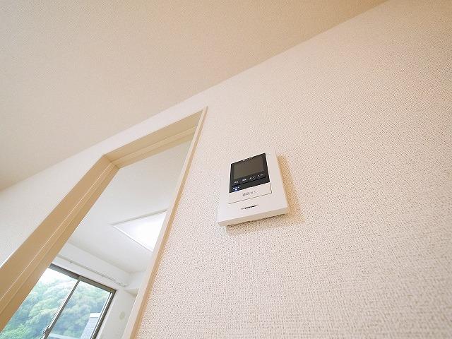 セキュリティ　人気のモニター付きインターホン完備