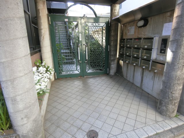 エントランス　Villa de Brillant