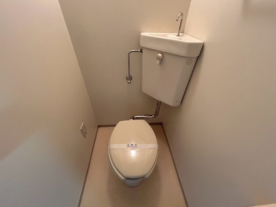 トイレ　※別部屋の写真です