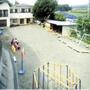 幼稚園・保育園　瑠璃光寺保育園（幼稚園・保育園）まで374m