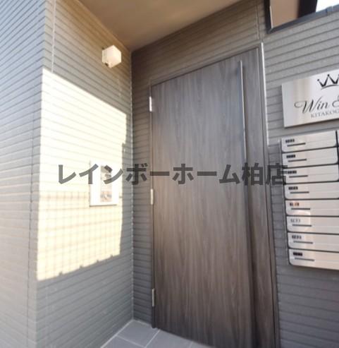 エントランス　清潔なエントランスです