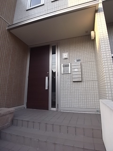 エントランス　清潔なエントランスです