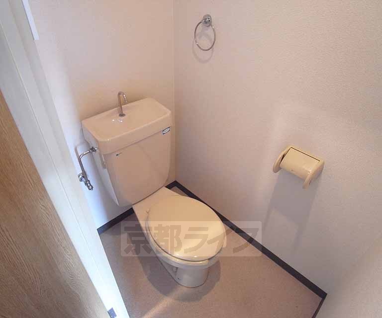 トイレ　清潔感のあるトイレです。