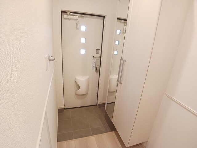 玄関　シンプルで使いやすい玄関です