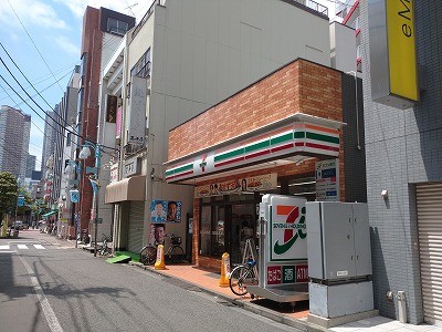 コンビニ　セブンイレブン川崎新丸子駅前店（コンビニ）まで187m