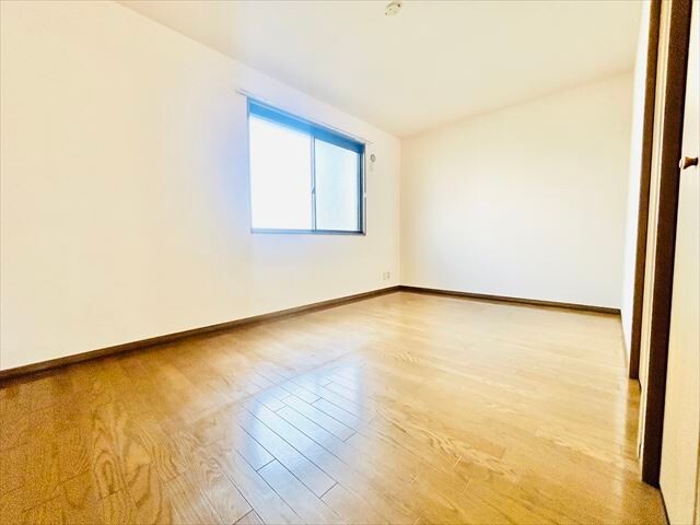 その他部屋・スペース　同一建物内１０２号室内装写真転載