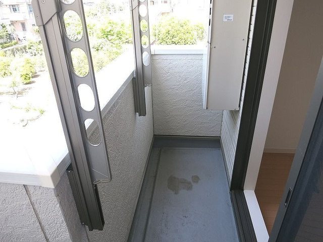 バルコニー　バルコニーあります