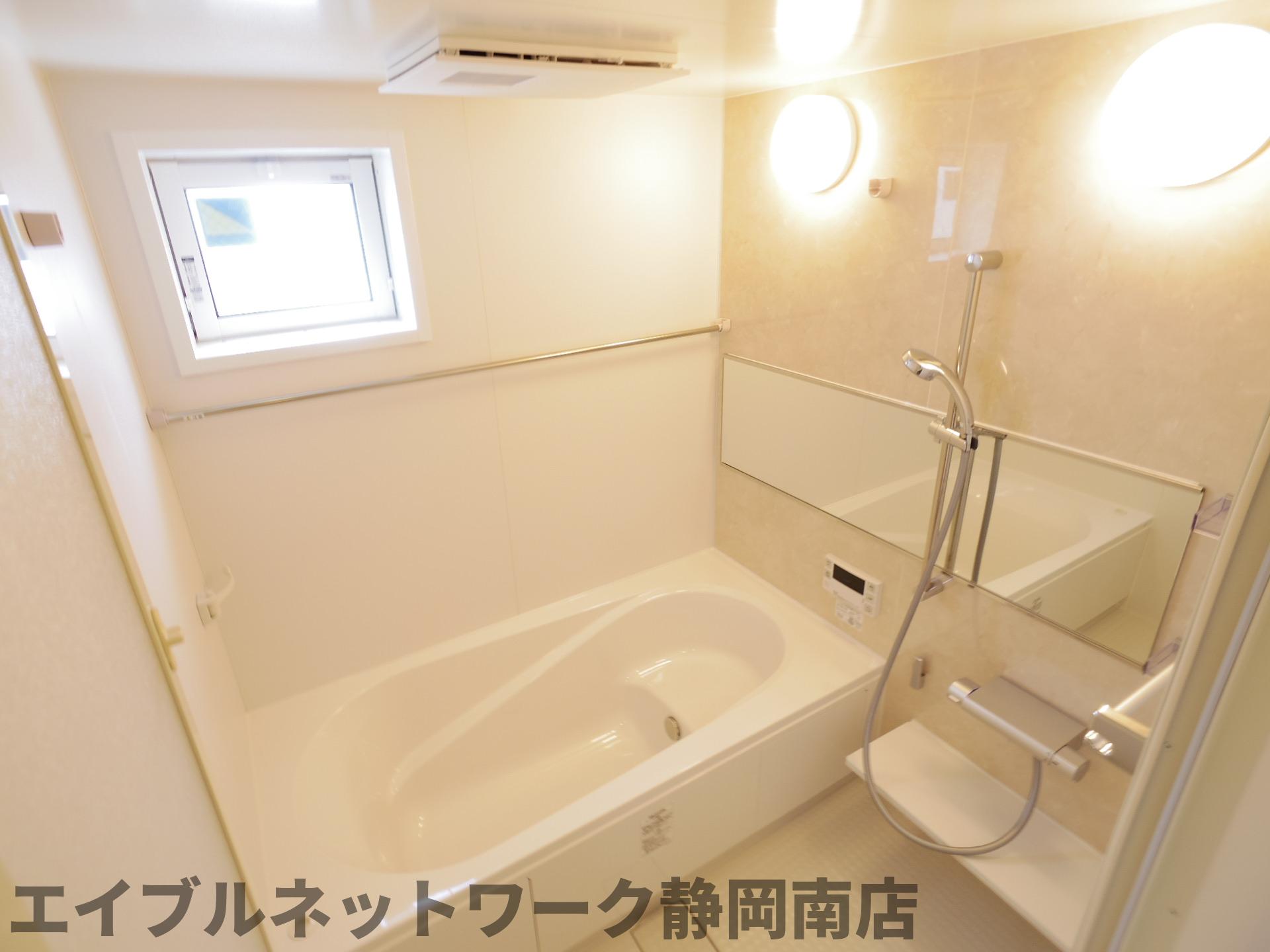 バス・シャワールーム　きれいなお風呂です