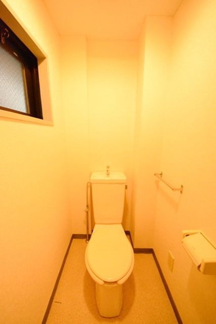 トイレ　★トイレに窓★