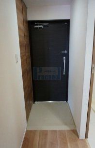 玄関　※別部屋参考写真※現況優先です