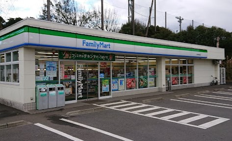 コンビニ　ファミリーマート 深谷中学校前店（コンビニ）まで1283m