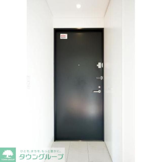 玄関　※写真は同タイプ住戸です。
