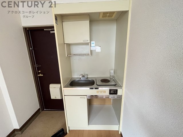 キッチン　壁付けキッチンでスペースを最大限有効活用できます！