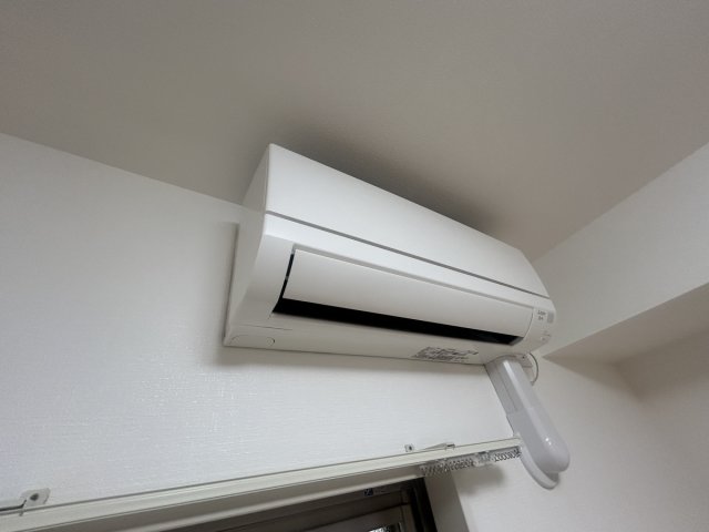その他設備　エアコンがリビングに一台ついています。（同仕様のお部屋のお写