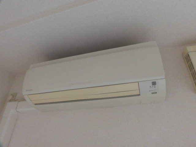 その他設備　エアコン2基ついています。