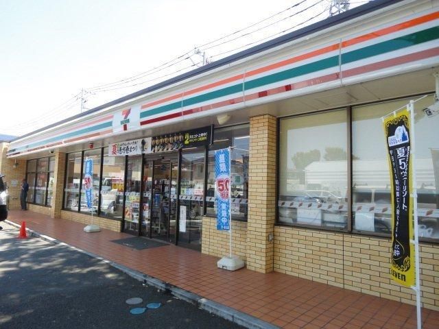 コンビニ　セブンイレブン泉塚店（コンビニ）まで358m