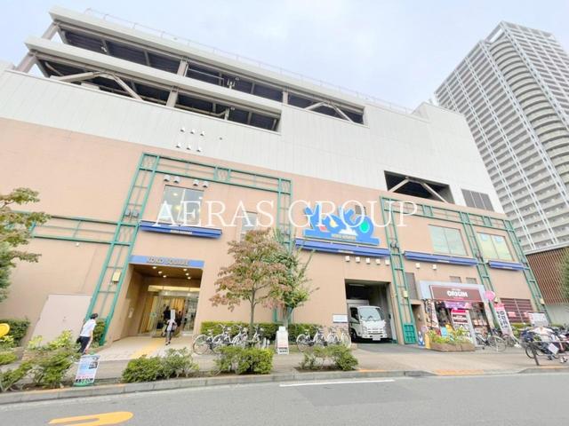 ショッピングセンター　ココスクエア（ショッピングセンター）まで738m