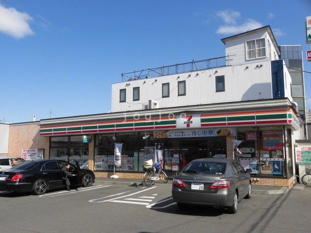 コンビニ　セブンイレブン札幌北29条店（コンビニ）まで497m